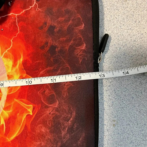 Amary Soccer Ball Laptop Case Neoprene Computer Protect Case with handles. - Picture 4 of 6